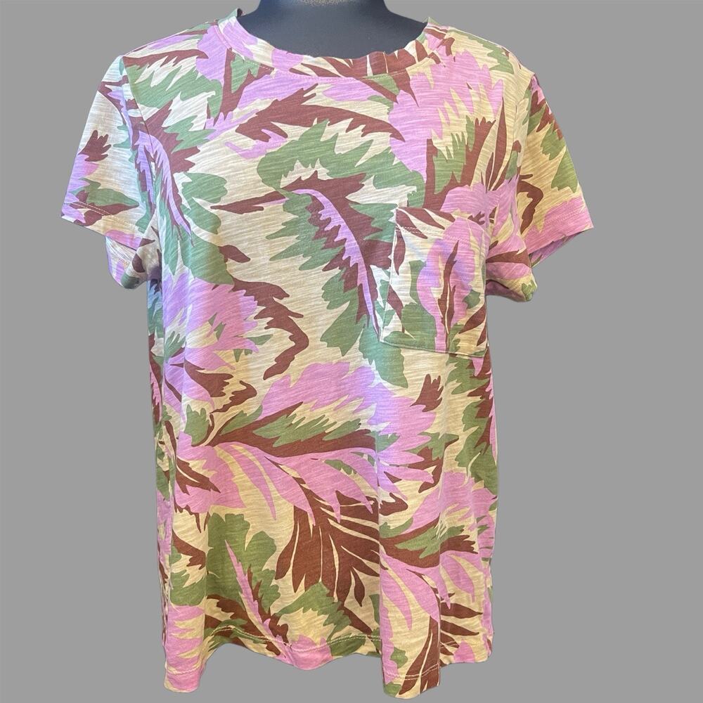 EUC Sanctuary Tropical Camo Tan Pink Maroon Pocket Short Sleeve T-Shirt Women M